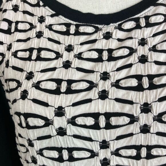 Nallie & Millie tribal black& white top - Picture 3 of 4